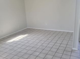 3116 Commonwealth St, Irving, TX 75062