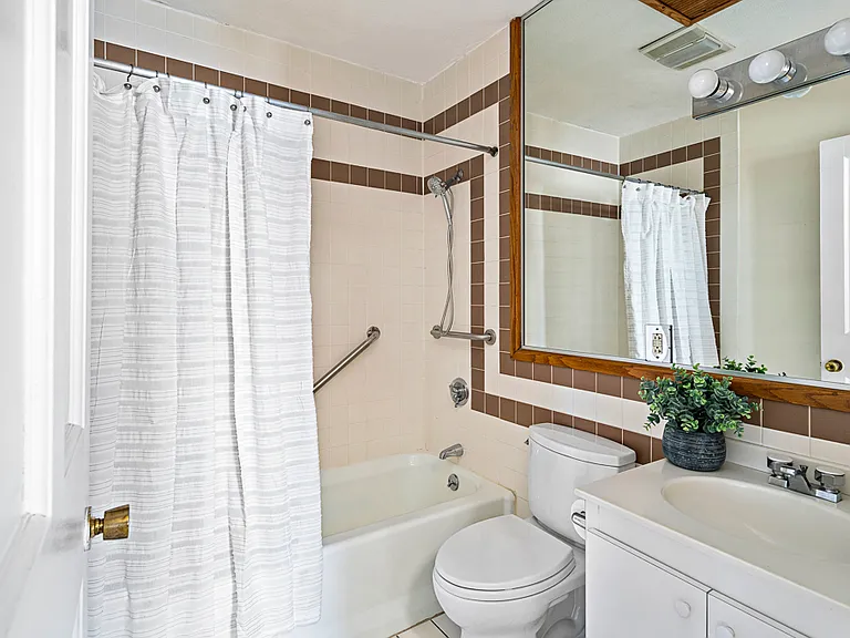37-39 Winnisimmet St #8C — Photo 10