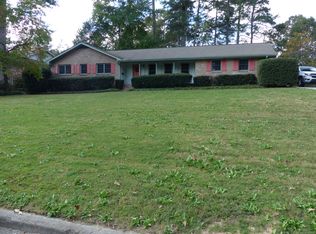 3075 Periwinkle Dr, Snellville, GA 30078