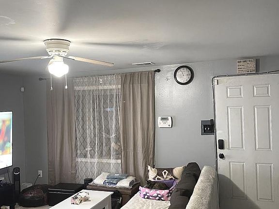 3rd image of 7620 Allendale Cir