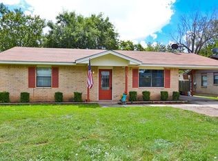 121 Ace Ranch Rd E, Kerrville, TX 78028