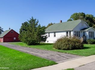 714 W Metzen St, Harvard, IL 60033