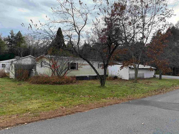 25 Maxfield Lane, Hartland, VT 05048