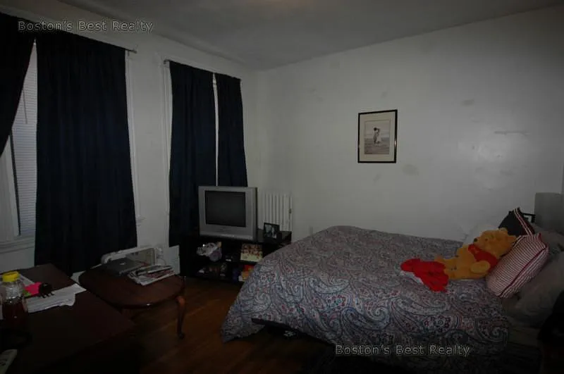 31 Saint Lukes Rd #4