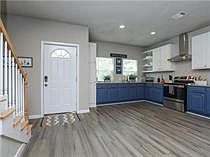 1st image of 707 Garrett St #B
