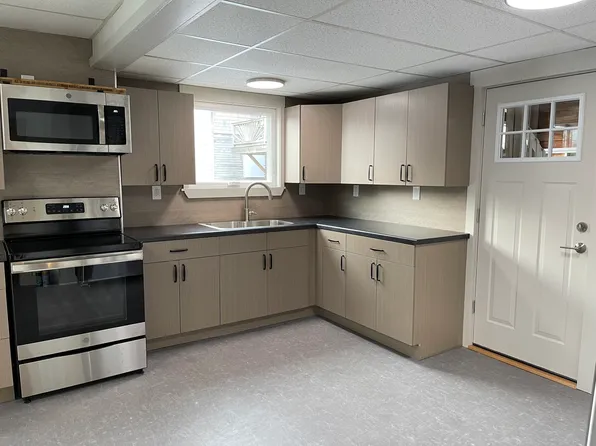 20 Mount Pleasant St #101, Biddeford, ME 04005