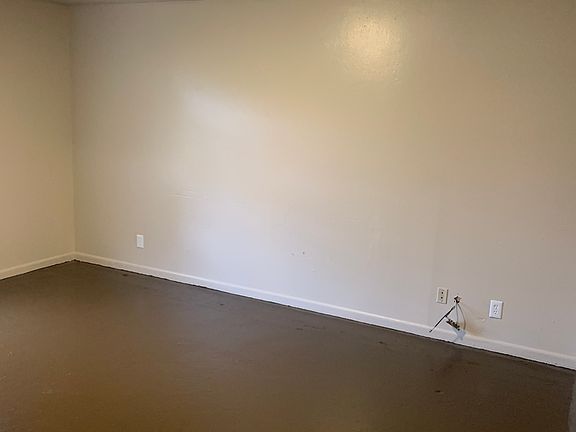 4th image of 808 Tanglewood Dr