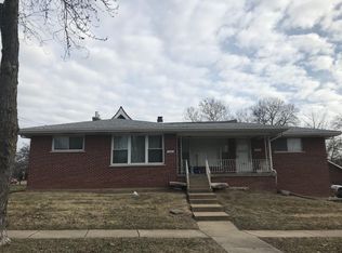 1000 Claytonia Ter, Saint Louis, MO 63117