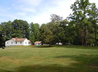 5221 Brentwood Farm Dr, Fairfax, VA 22030