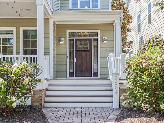 2nd image of 2604 E Pembroke Ave