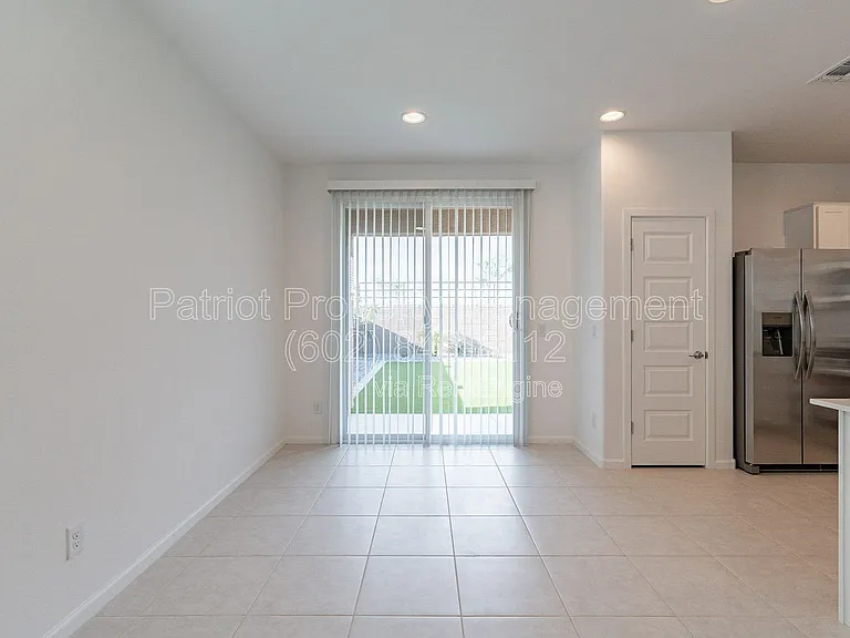 3236 W Caleb Rd — Photo 10