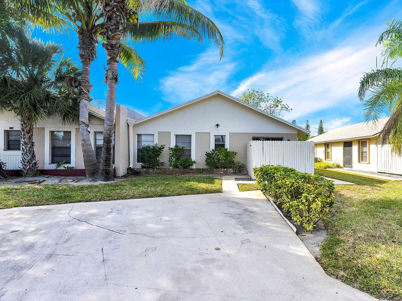 1 bed, 1.0 bath, 1218 sqft, $1,700 — Photo 2