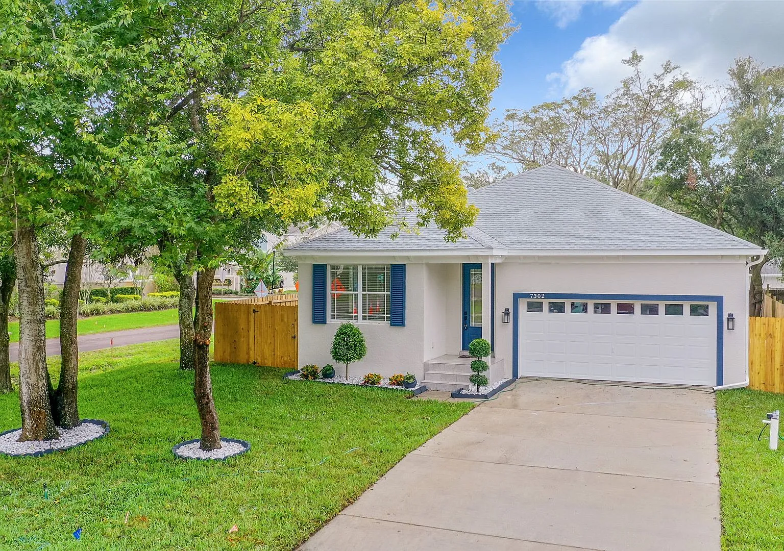 Beautifully Remodeled Citrus Park House — Photo 2