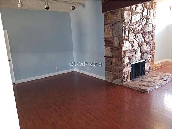 3rd image of 6229 Fargo Ave