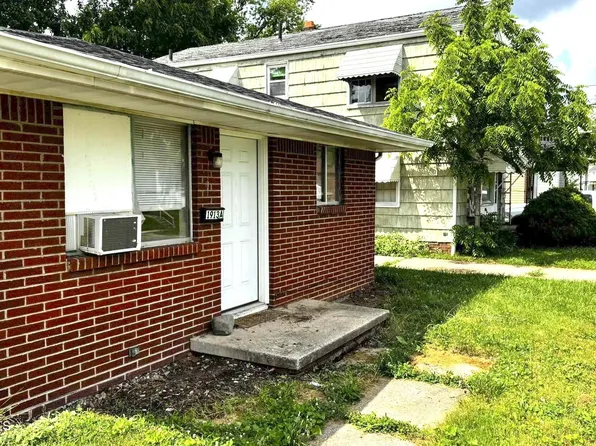 1911 Kensington Rd, Toledo, OH 43607