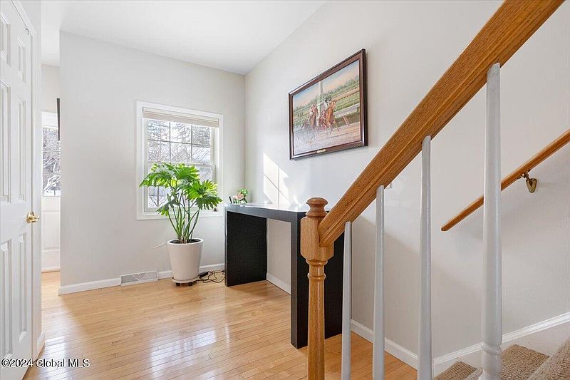 5th image of 88 Vista Drive