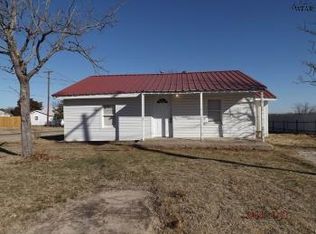 602 S Bridge St, Henrietta, TX 76365
