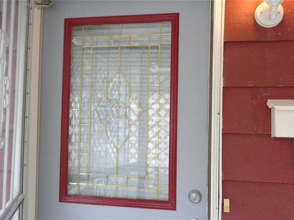 3rd image of 1738 N Whittier Pl
