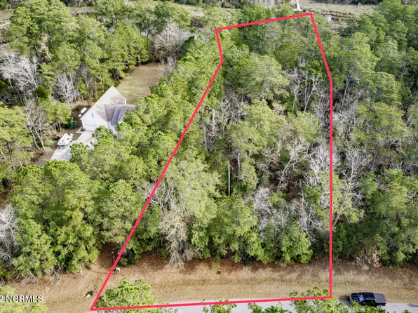 128 Little Creek Drive, Havelock, NC 28532