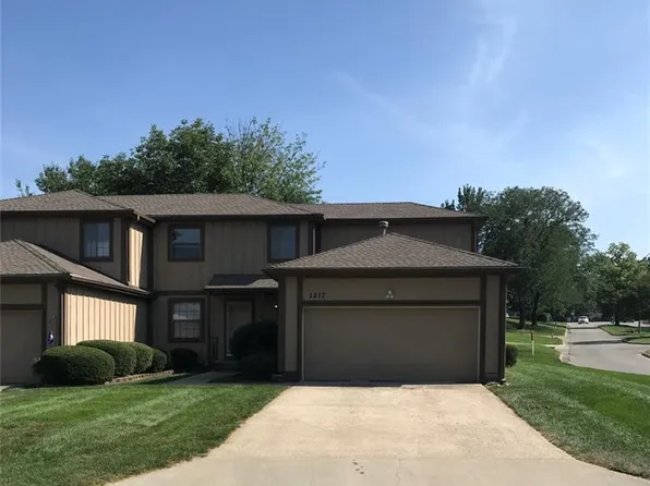 1217 N 43rd St, Saint Joseph, MO 64506