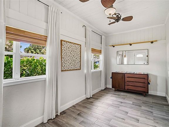 5th image of 2924 HILLVIEW STREET