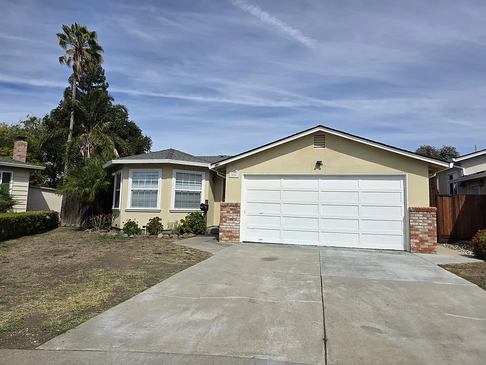 1150 Candlelight Way