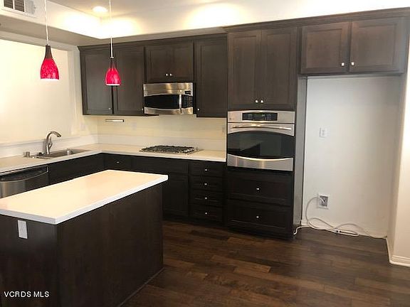 4th image of 702 Tennis Club Ln