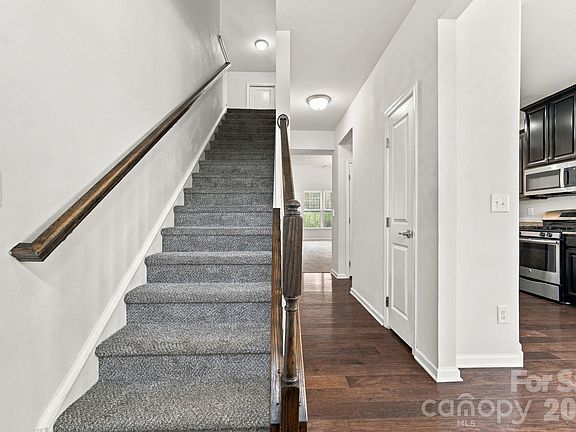 4th image of 9607 Springholm Dr