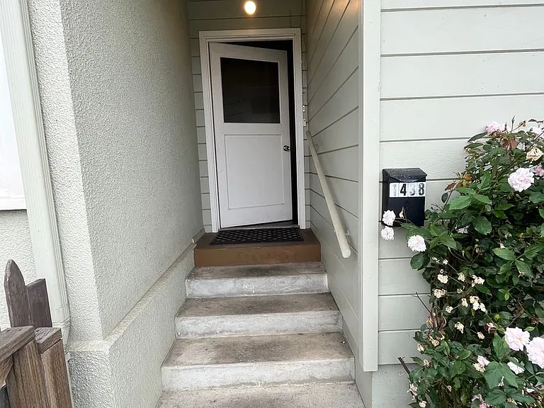 931 15th St — Photo 4