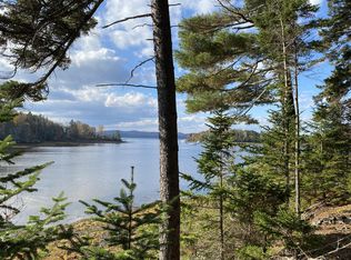 19A Dunn Ln, Islesboro, ME 04848