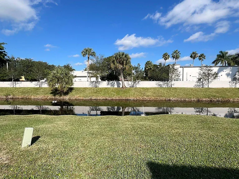 9621 NW 4th St — Photo 39