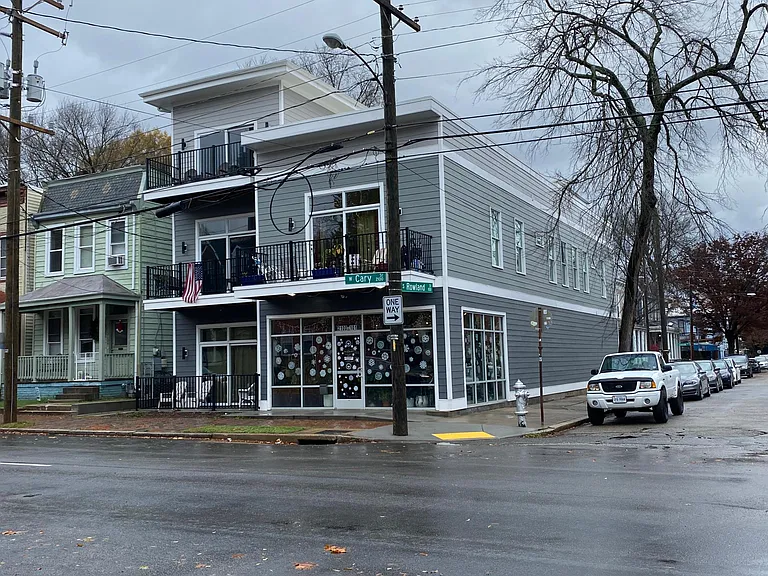 2100 W Cary St #100 — Photo 12