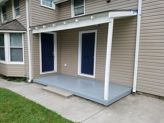 4th image of 471 E Brandeis Ave