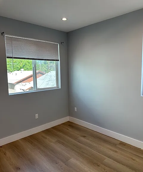 14247 Sylvan St #A — Photo 5