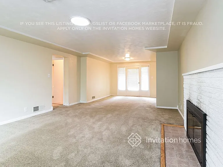 7017 S Bell St — Photo 4