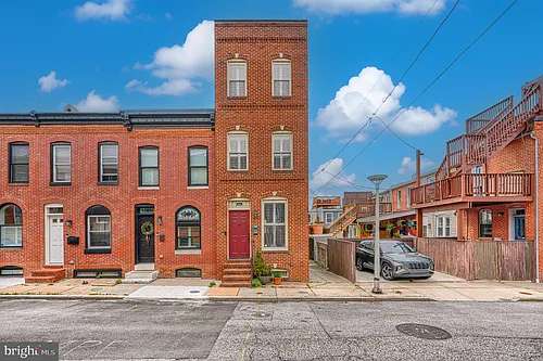 600 S Robinson St Photo 1