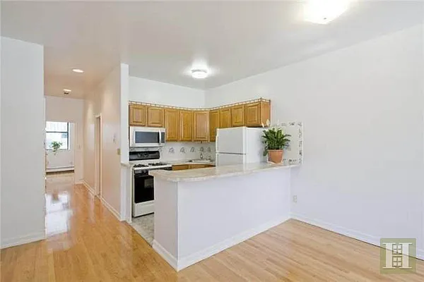 Rented by Halstead Real Estate | media 22