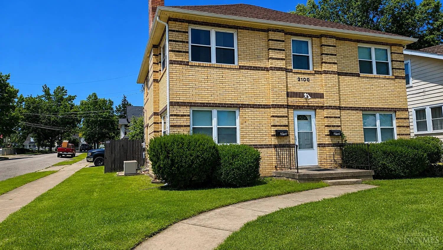 2 bed, 1000 sqft, $1,175 — Photo 1