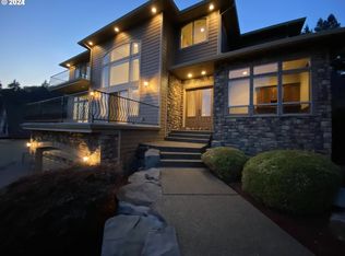 785 Nw Valley, Saint Camas, WA 98607