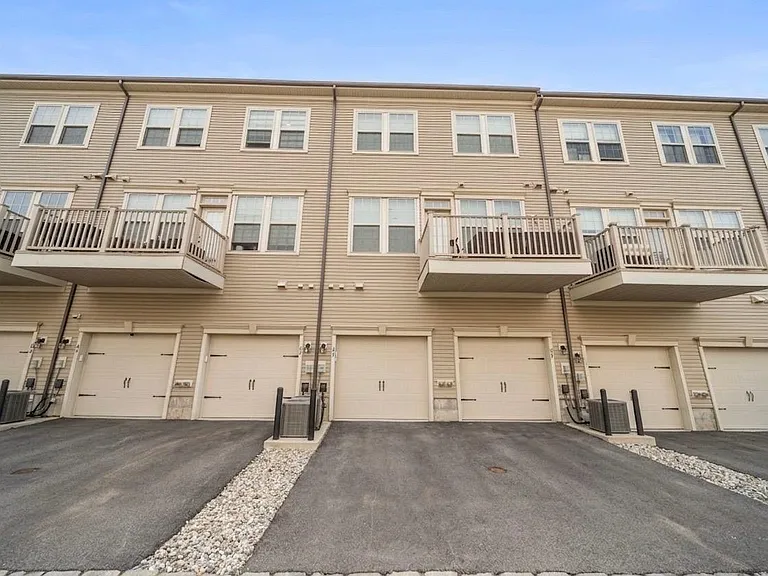 67 Arnold Dr — Photo 27