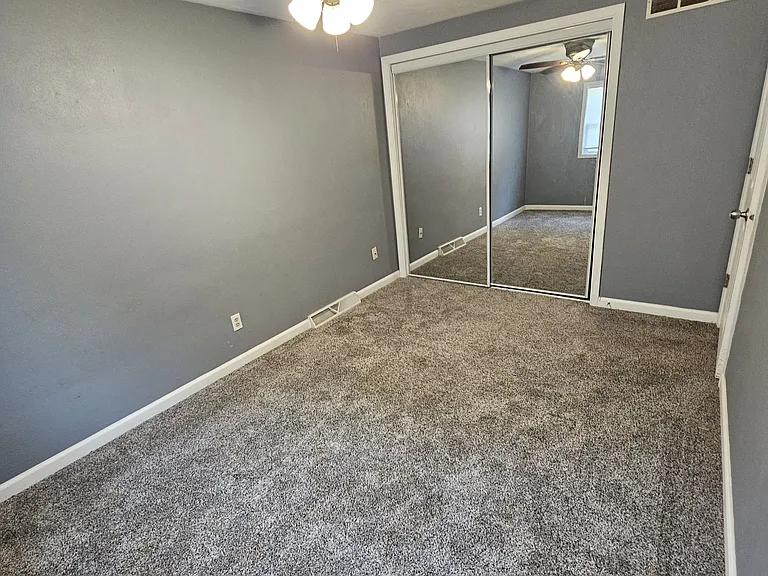 209 Briarbrook Ln #B — Photo 7