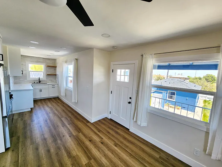 3758 Wilson Ave — Photo 4