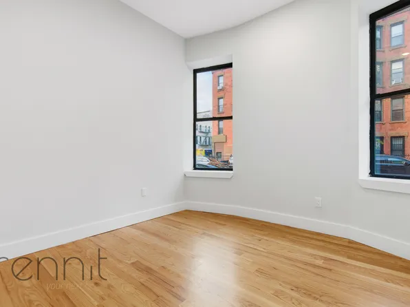 265 Malcolm X Boulevard image 6 of 27