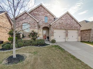 1135 Grimes Dr, Forney, TX 75126