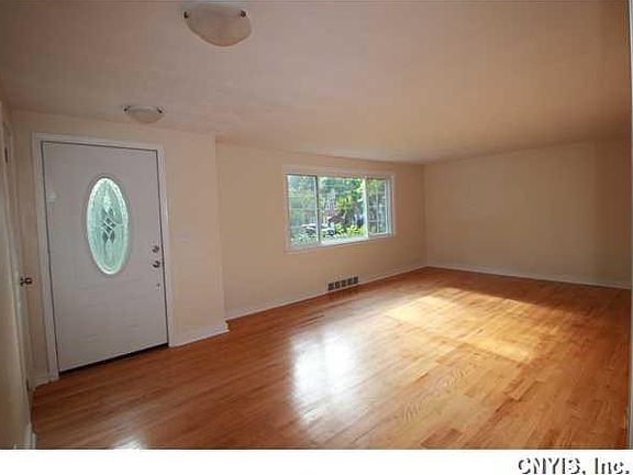 2nd image of 115 Homewood Dr