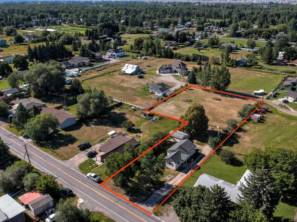 3114/3110 S 7th St W, Missoula, MT 59804