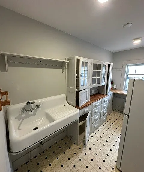 46 S Main St #9 — Photo 1