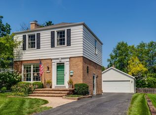 724 E Lincoln Ave, Libertyville, IL