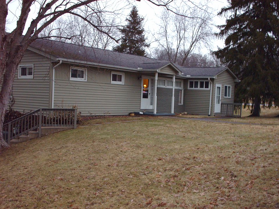 1st image of 1198 Lakeview Dr