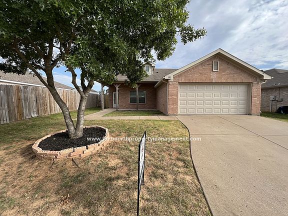 2nd image of 302 Sardius Blvd